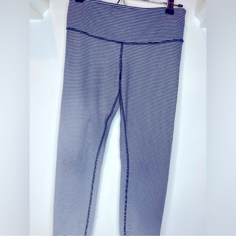 Lululemon Wunder Under Legging - Picture 9 of 15